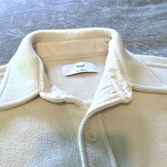 Aritzia TNA Fleece Button Down (Size S) - Picture 4 of 7